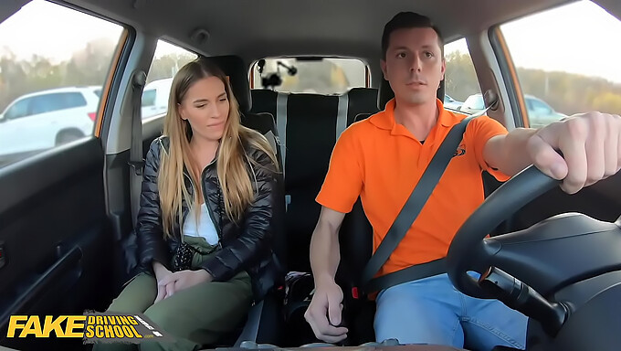 Eveline Dellai Recibe Un Travieso Paseo En El Asiento Trasero Y Follando En El Video De Fakedrivingschool