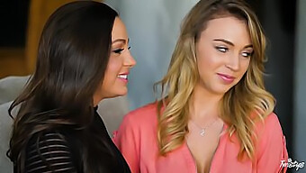 Abigail Mac Y Zoey Taylor Tienen Una Fiesta Sexual En Grupo Lésbica Salvaje