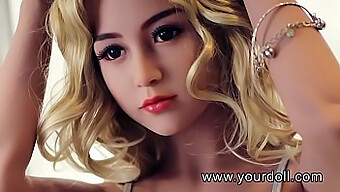 Blowjob Dan Pancutan Air Mani: Seorang Blonde Panas Mendapat Mulutnya Dipenuhi Dengan Air Mani