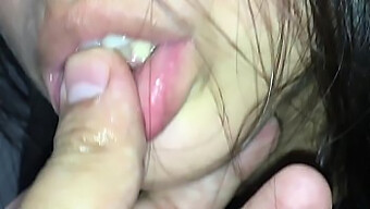 Blowjob Und Öffentliche Masturbation Mit Stiefschwester