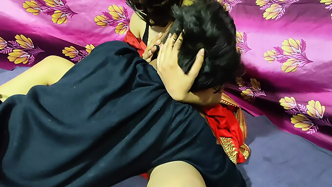 18 Year Old Indian Girl Gets Fucked By Dewar