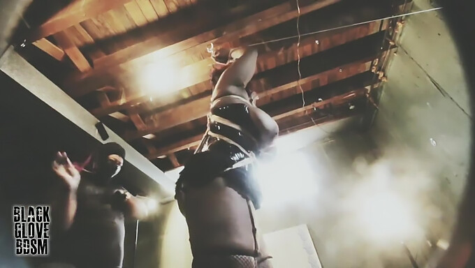 Kinky Black Bdsm: Un'Avventura Tabù