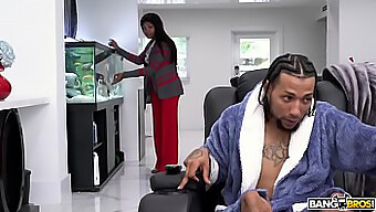 Stor Svart Kuk: Bangbros' Interracial Knullscene På Monsters Of Cock