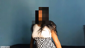 Adolescenta De Casa (18+) Face O Muie Si Calareste Un Penis In Sri Lanka