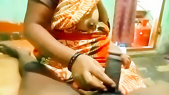 18-Year-Old Tamil Girl Enjoys Wife Sharing With Her Aunt