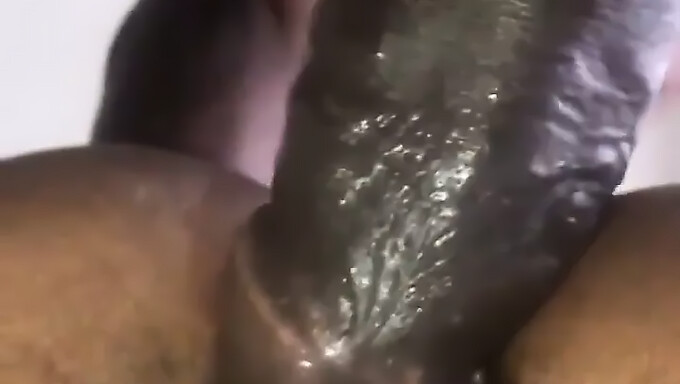 18+ Jamaican Teen Gets Creampied