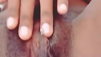 Watch The Perfect View Of An Ebony Beauty