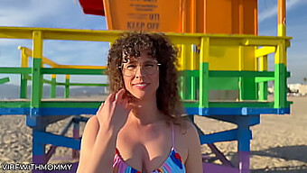 Curvy Jewish Milf'S Wild Encounter With A Stranger At The Beach