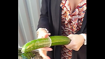 Pijpen En Anaal Met Een Roodharige In De Supermarkt